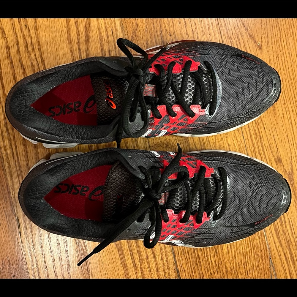 Asics Lightweight Running Shoe, Gray - Picture 2 of 5
